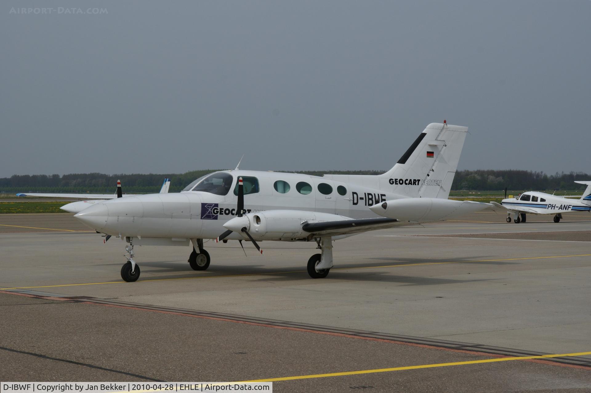 D-IBWF, Cessna 402B C/N 402B0221, Platform Lelystad