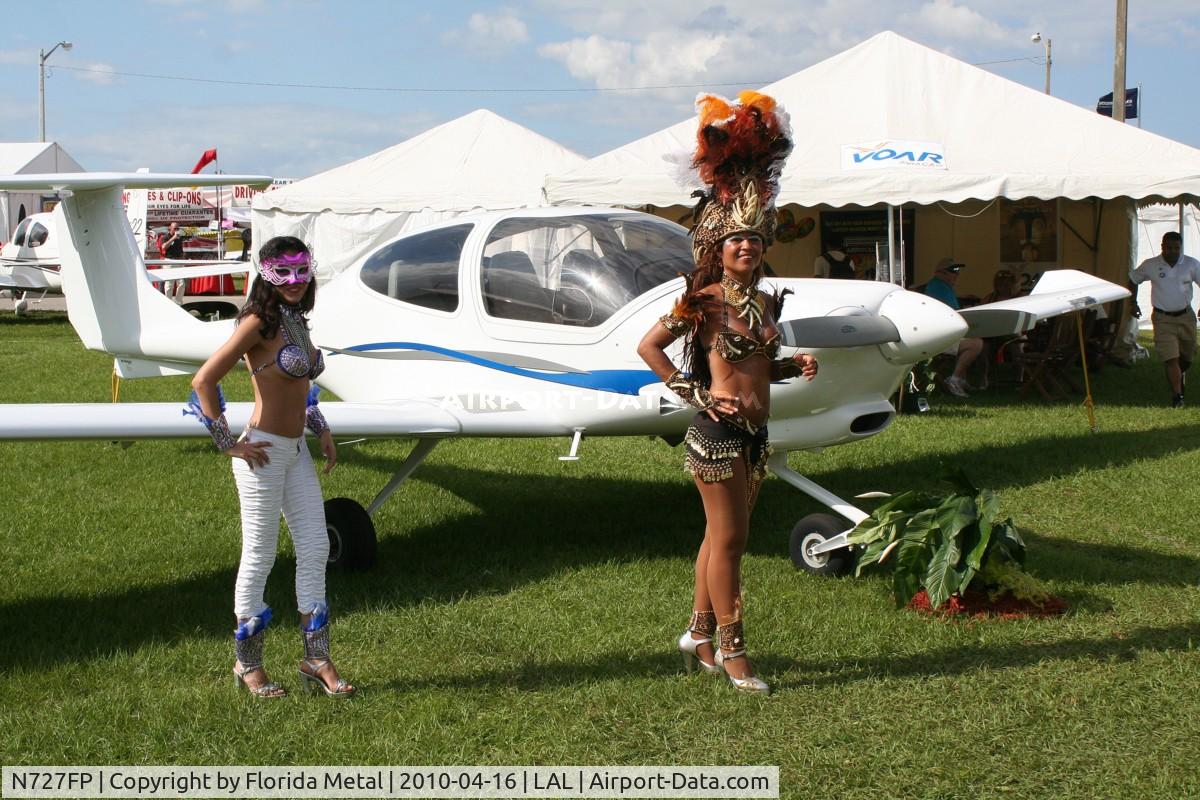 N727FP, 2007 Diamond DA-40F Diamond Star C/N 40.FC027, No one noticed that there is a plane back there