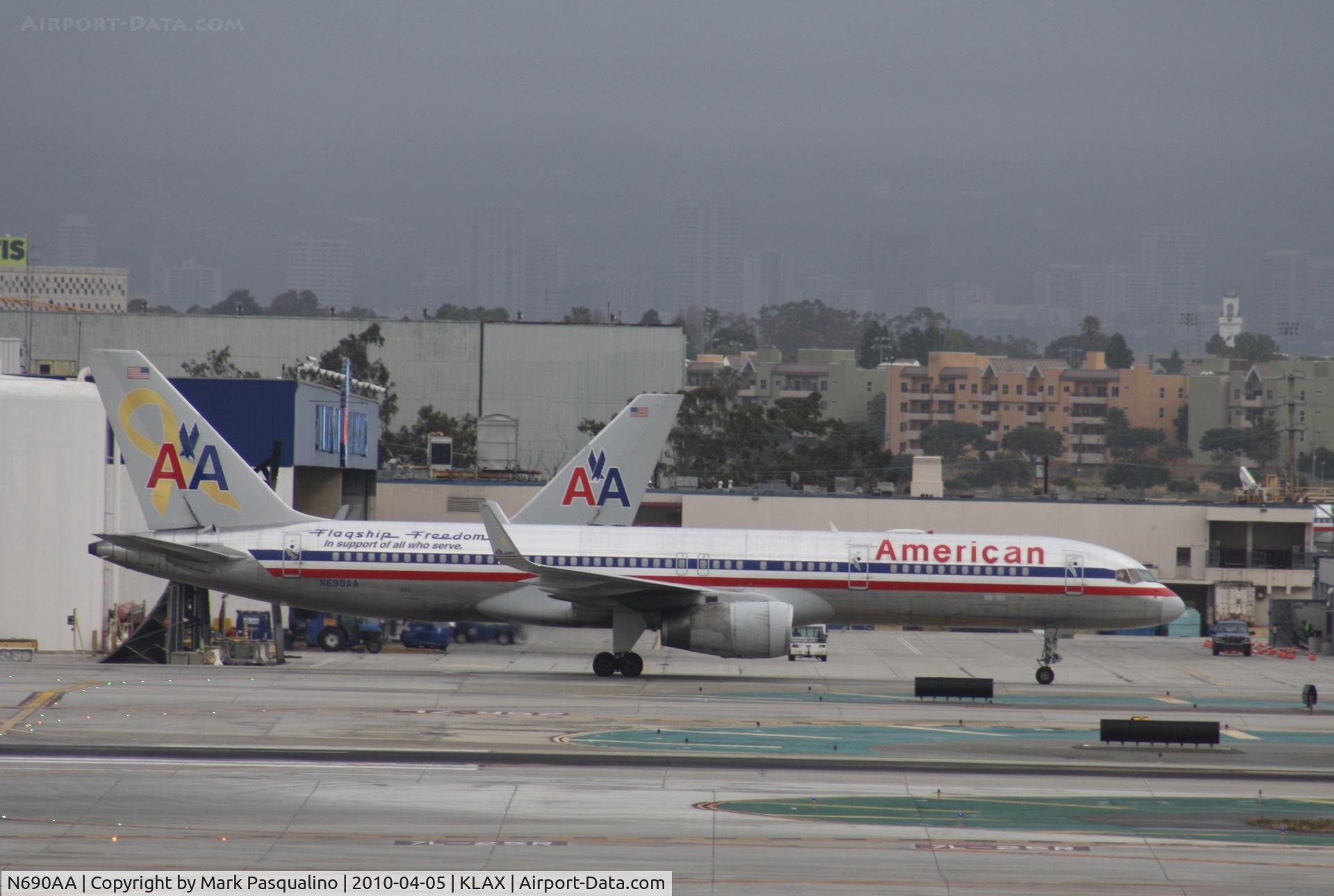 N690AA, 1993 Boeing 757-223 C/N 25696, Boeing 757-200