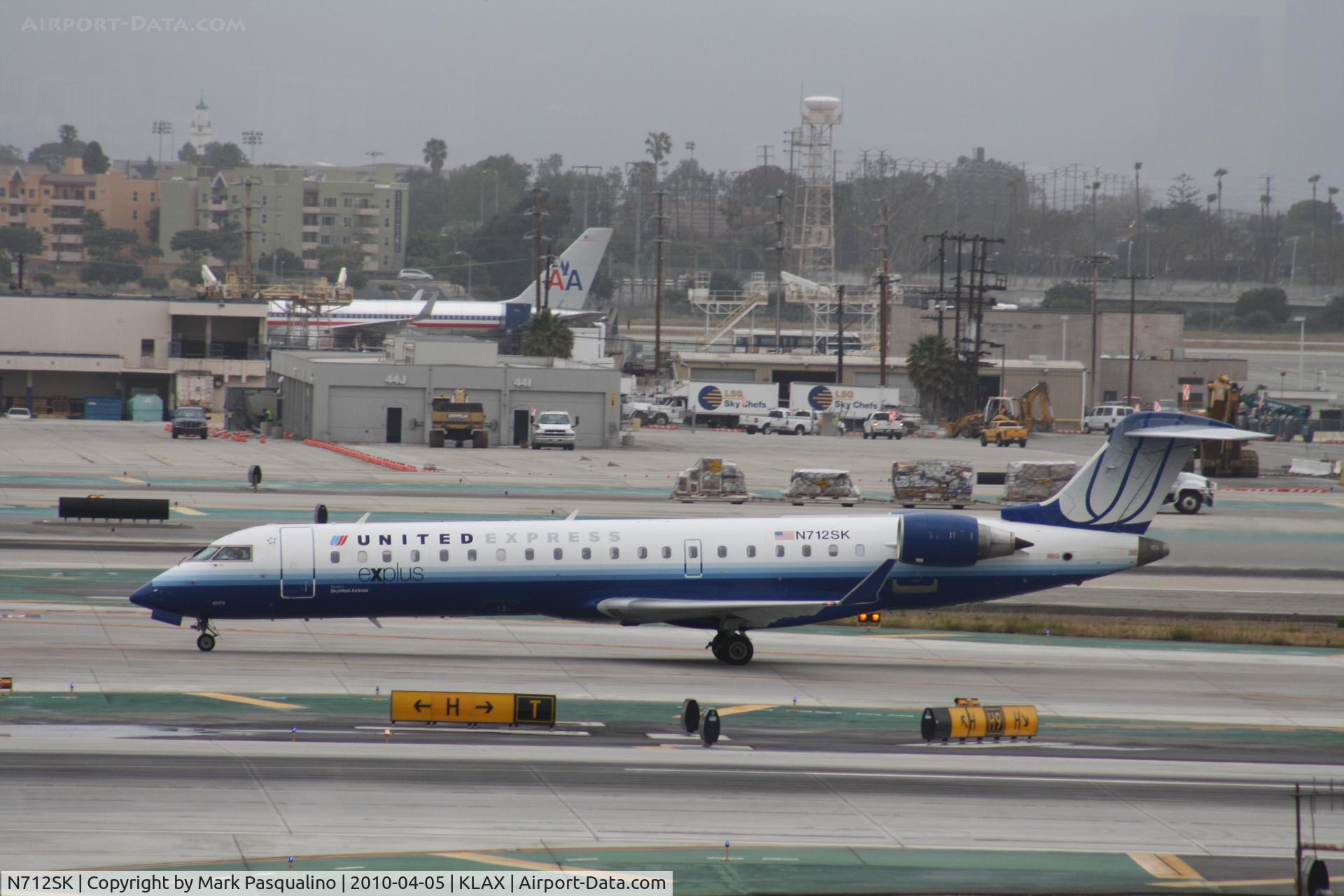 N712SK, 2004 Bombardier CRJ-700 (CL-600-2C10) Regional Jet C/N 10172, CL-600-2C10