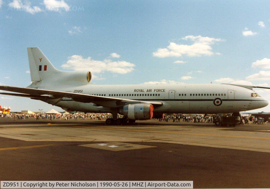 ZD951, 1979 Lockheed L-1011-385-3 TriStar K1 (500) C/N 193V-1165, TriStar K.1 of 216 Squadron at RAF Brize Norton on display at the 1990 RAF Mildenhall Air Fete.