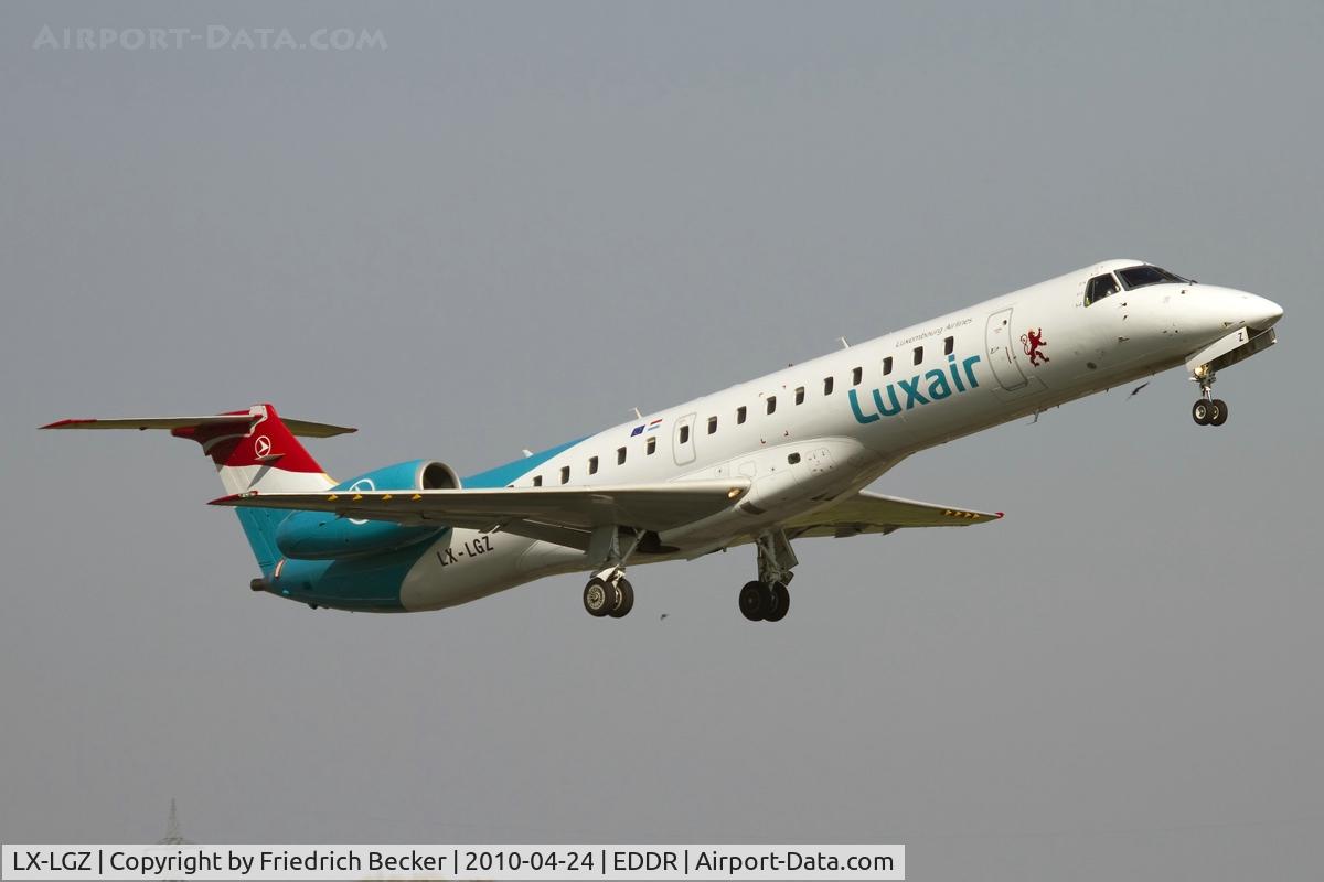 LX-LGZ, 2000 Embraer EMB-145LU (ERJ-145LU) C/N 145258, echo departure route to Luxembourg
