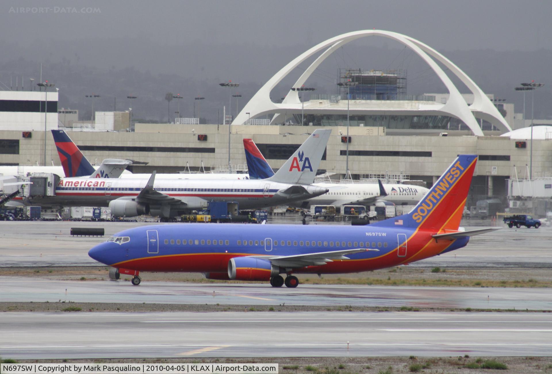 N697SW, 1988 Boeing 737-3TO C/N 23838, Boeing 737-300