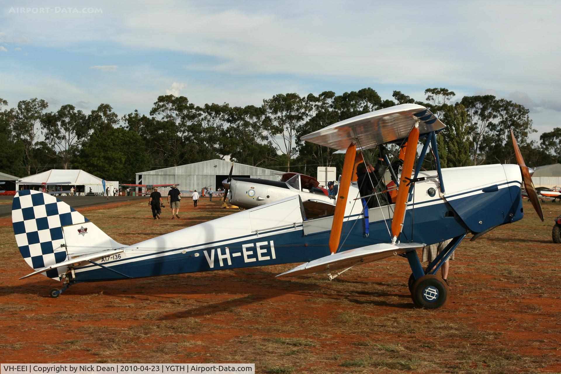 VH-EEI, 1940 De Havilland Australia DH-82A Tiger Moth C/N DHA133, YGTH