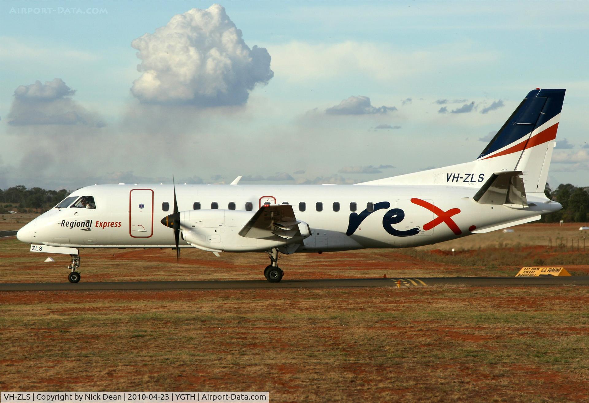 VH-ZLS, 1996 Saab 340B+ C/N 340B-383, YGTH