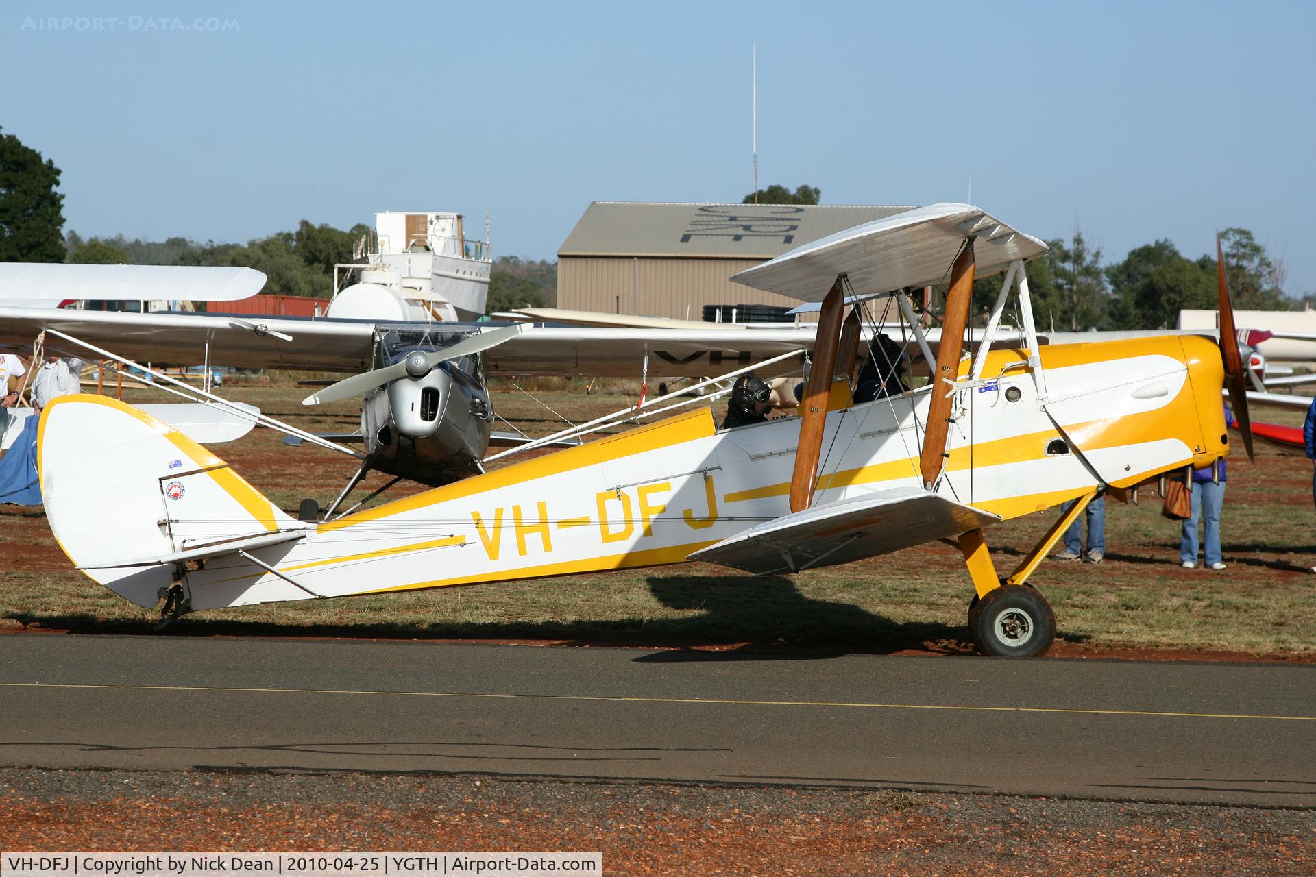 VH-DFJ, 1942 De Havilland Australia DH-82A Tiger Moth C/N DHA861, YGTH