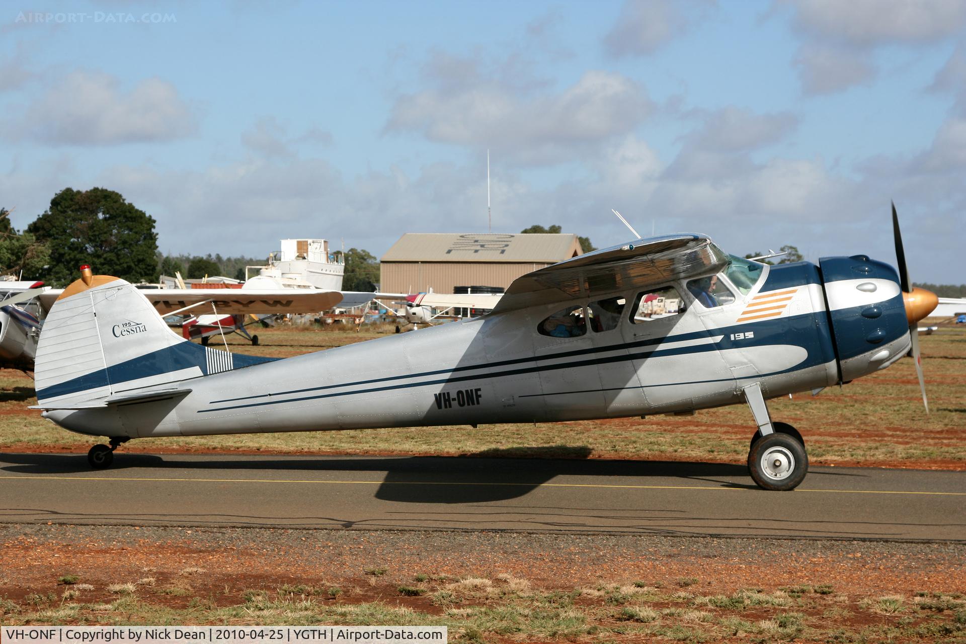 VH-ONF, 1949 Cessna 195 C/N 7381, YGTH