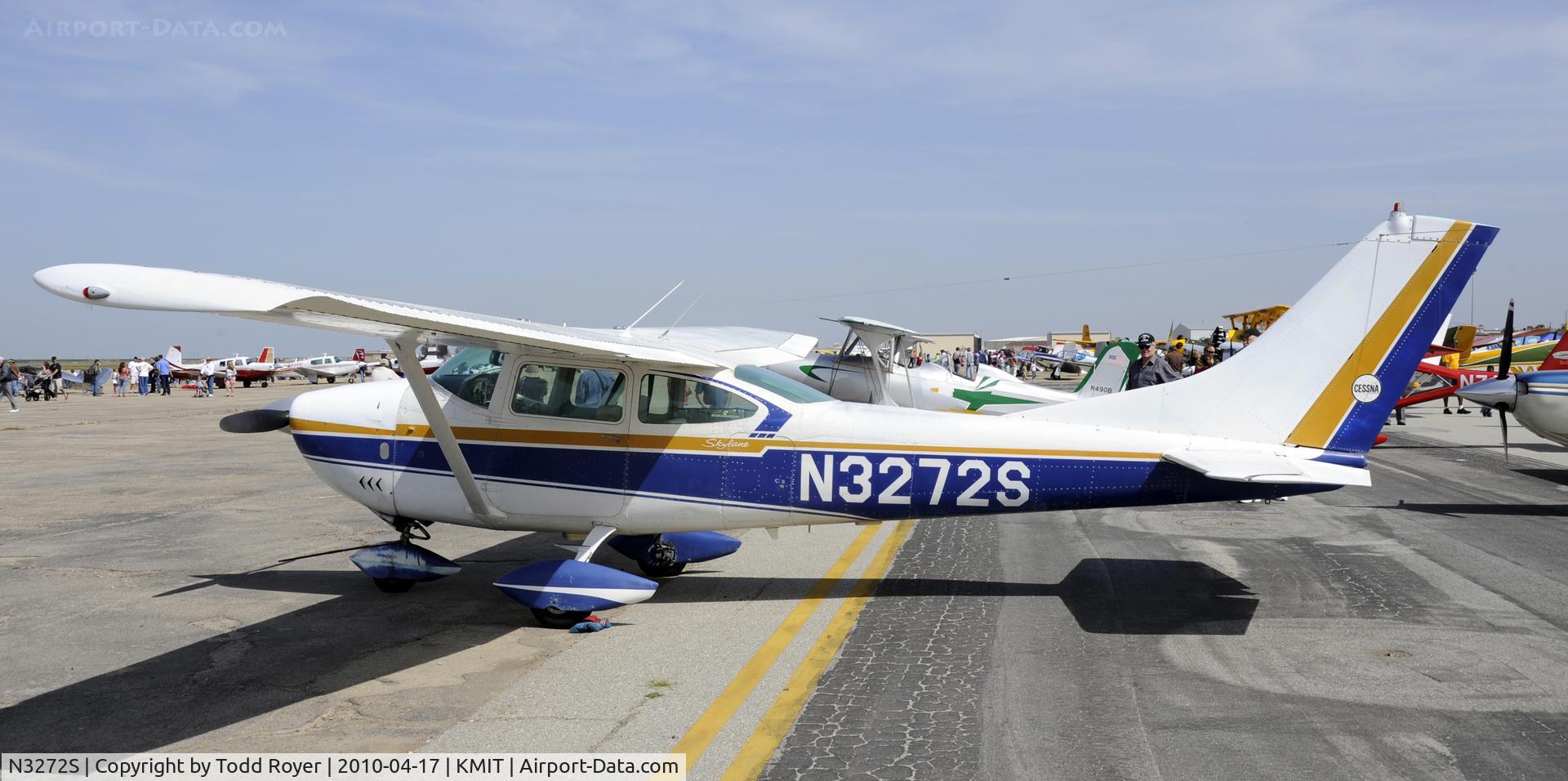 N3272S, 1964 Cessna 182G Skylane C/N 18255772, Minter Field fly in 2010