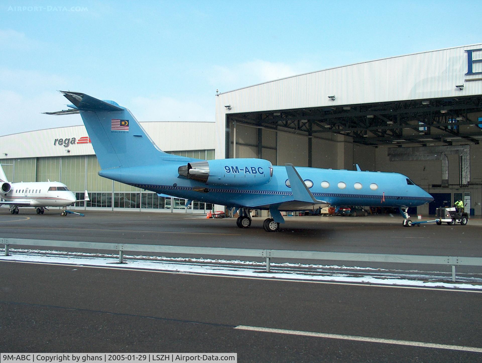 9M-ABC, 1997 Gulfstream Aerospace Gulfstream IVSP C/N 1312, Snowy conditions.