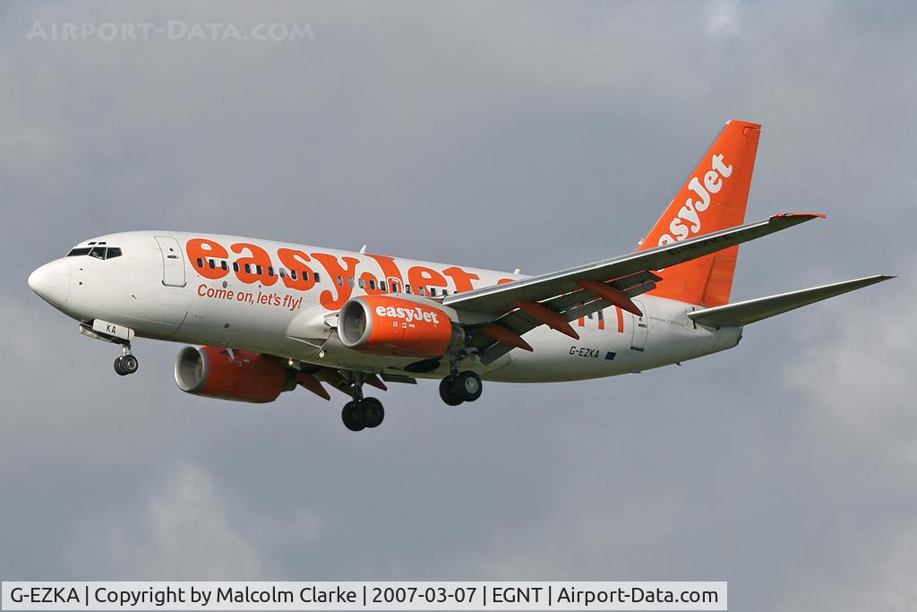 G-EZKA, 2003 Boeing 737-73V C/N 32422, Boeing 737-73V on approach to Rwy 25 at Newcastle Airport in 2007.