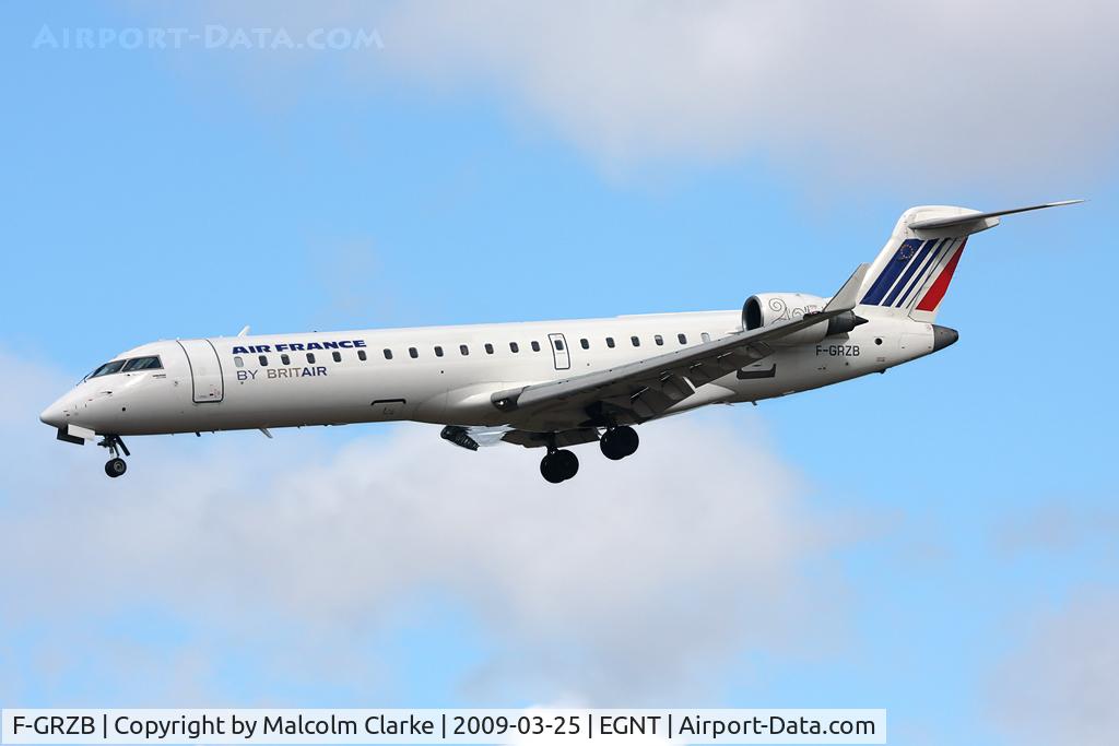 F-GRZB, Canadair CRJ-702 (CL-600-2C10) Regional Jet C/N 10007, Canadair CL-600-2C10 Regional Jet CRJ-702 at Newcastle Airport in 2009.