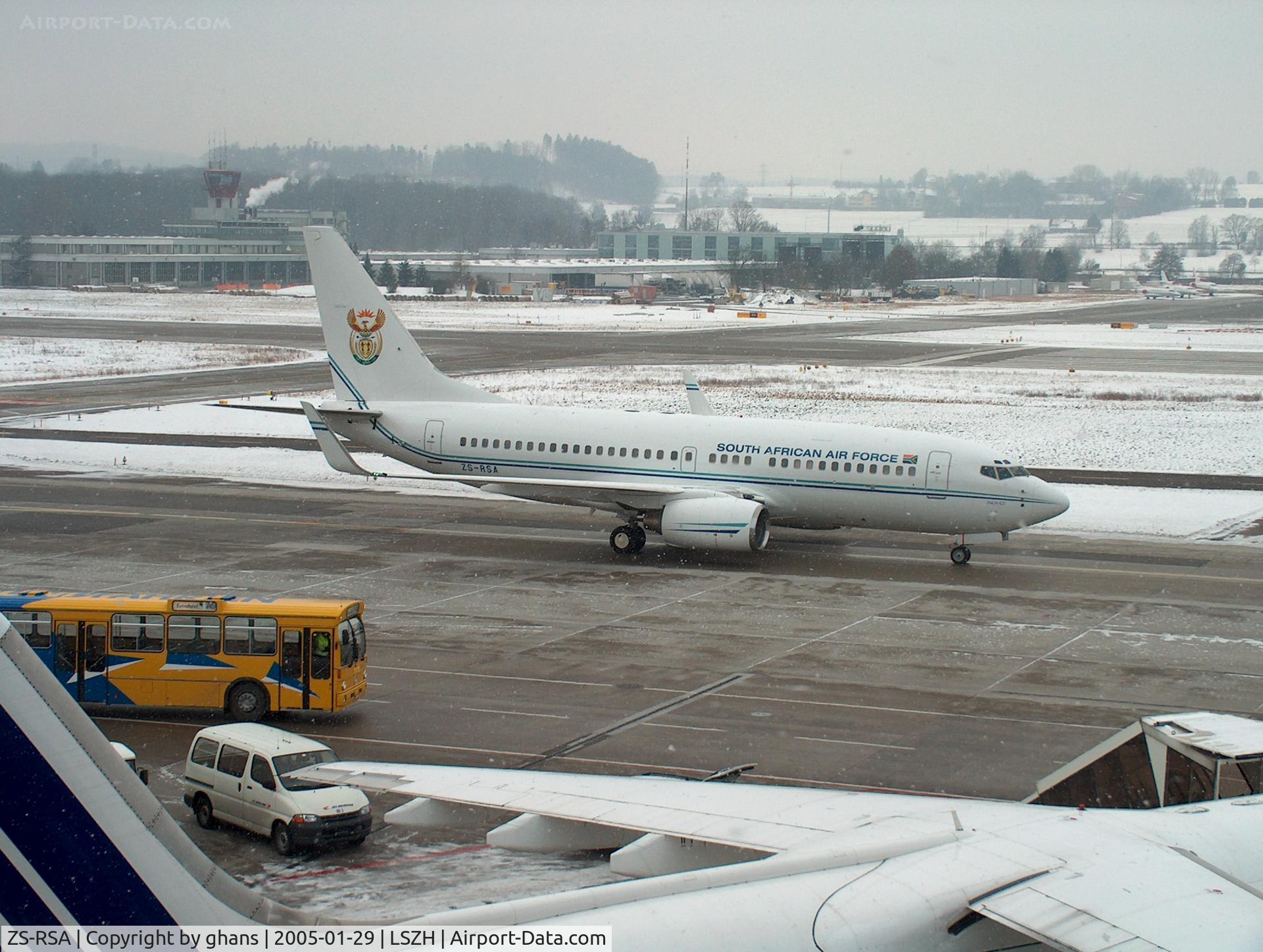 ZS-RSA, 2001 Boeing 737-7ED C/N 32627, South African Airforce