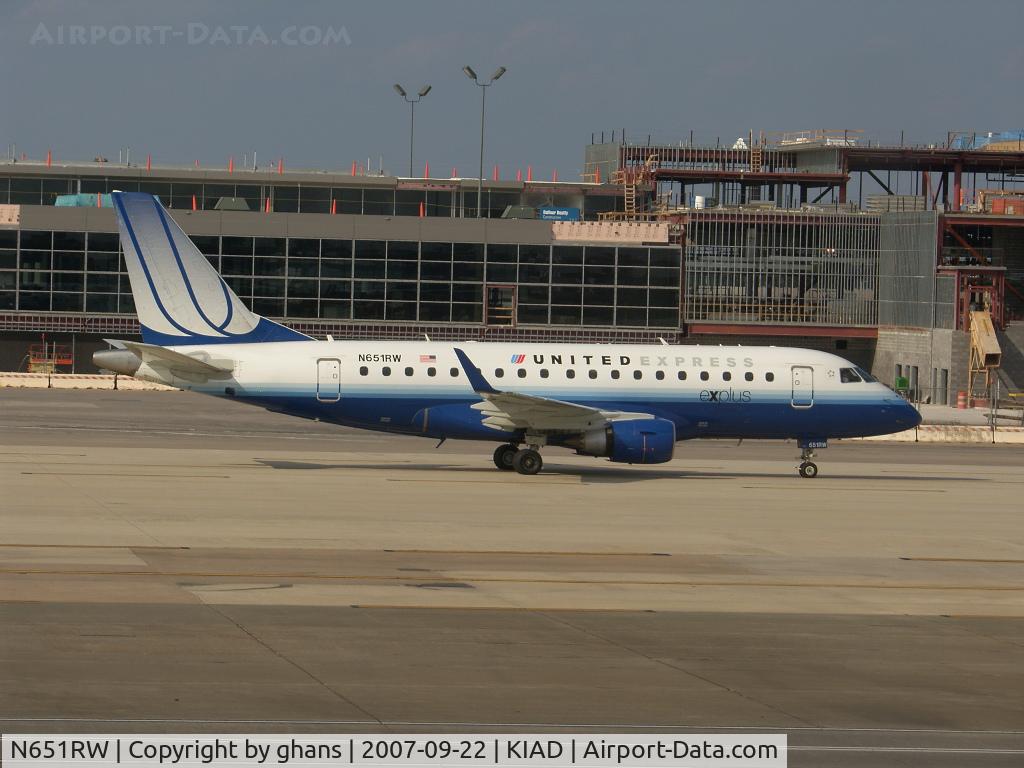 N651RW, 2005 Embraer 170SE (ERJ-170-100SE) C/N 17000072, Commuter