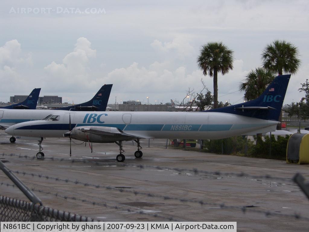 N861BC, 1981 Fairchild SA-227AC Metro III C/N AC487B, Waiting for some cargo