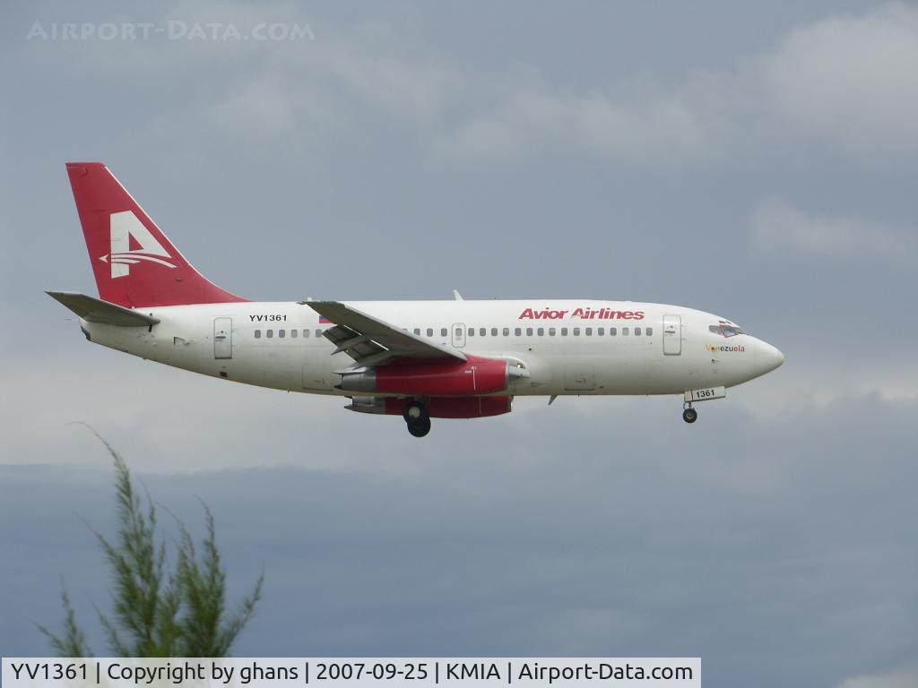 YV1361, Boeing 737-2H4 C/N 22826, Landing at Miami
