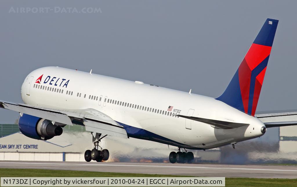N173DZ, 1998 Boeing 767-332ER C/N 29692, Delta Airlines