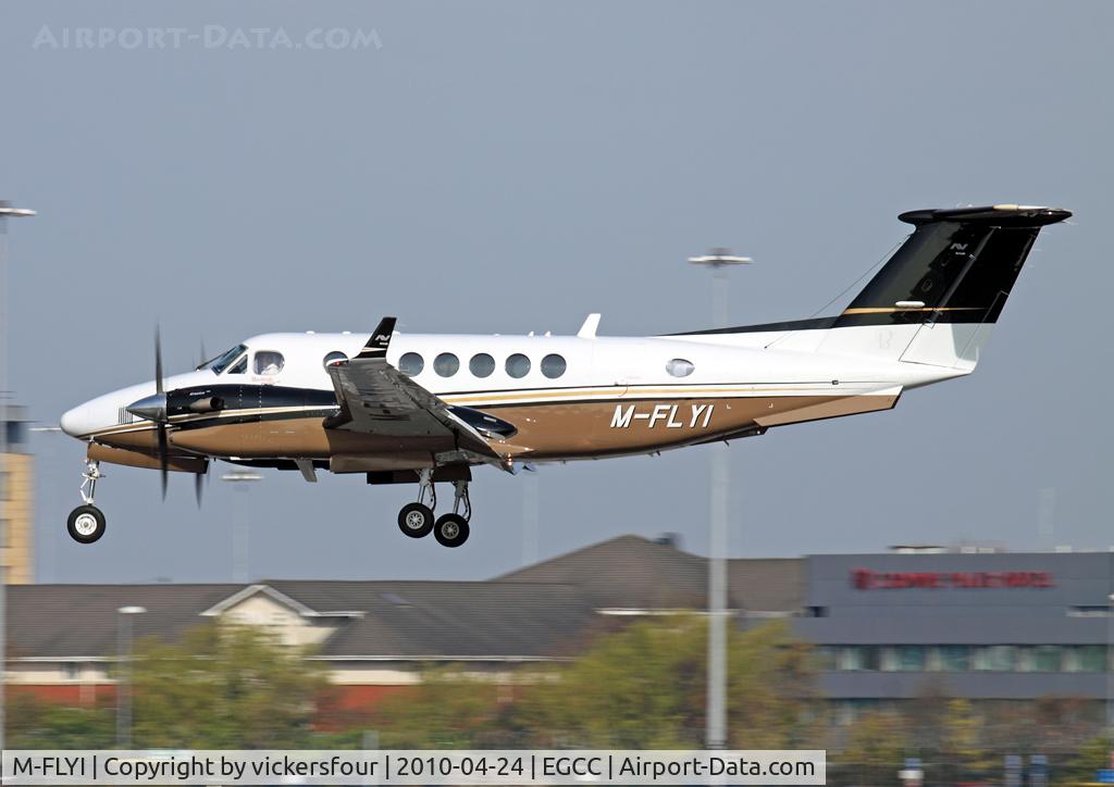 M-FLYI, 2007 Beechcraft B300 Super King Air 350 C/N FL-569, Privately operated