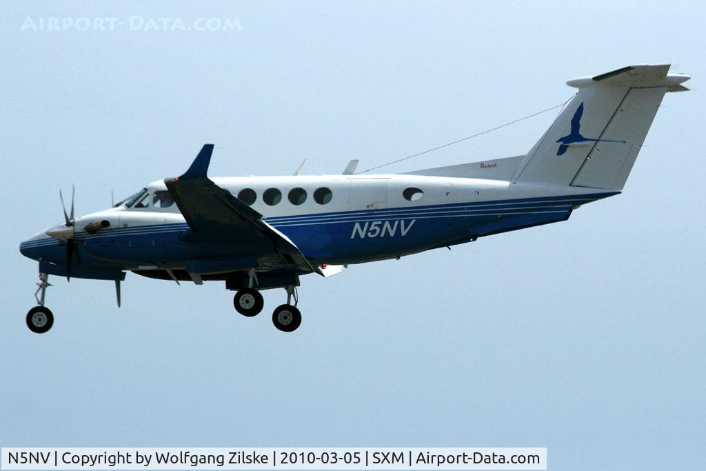 N5NV, 1984 Beech B200 King Air C/N BB-1202, visitor