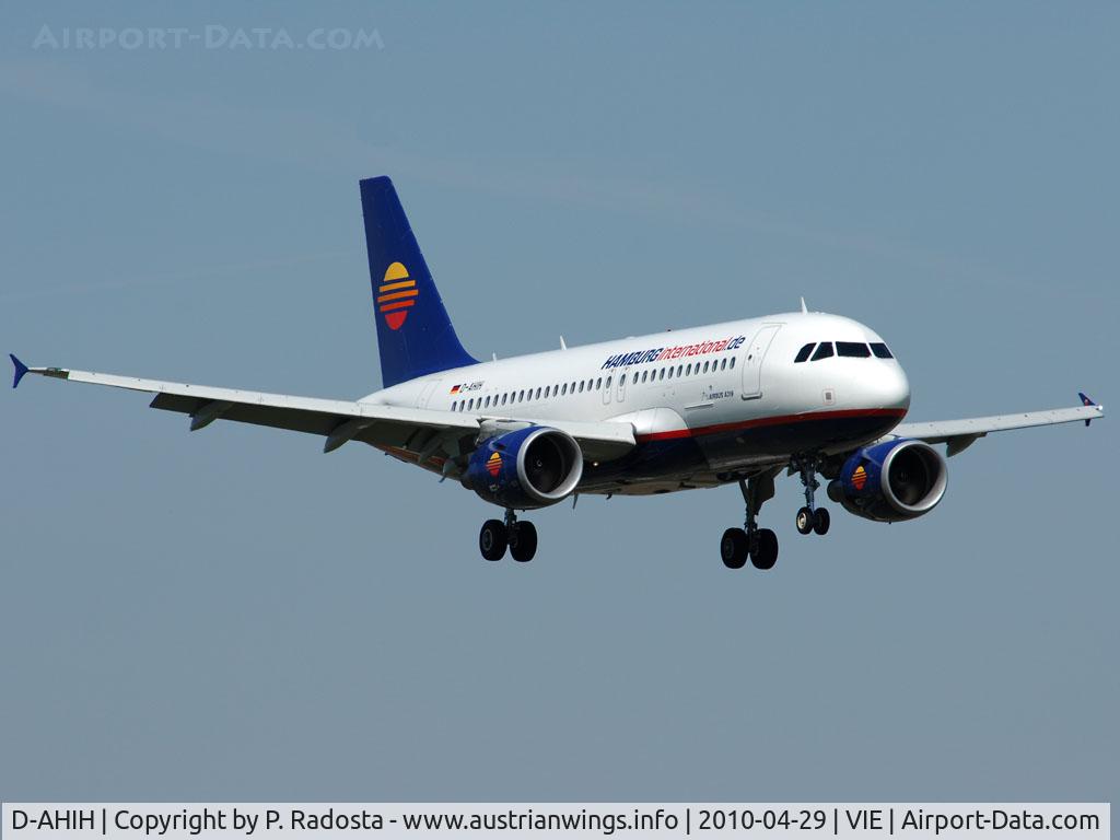D-AHIH, 2008 Airbus A319-111 C/N 3364, Landing RWY 11