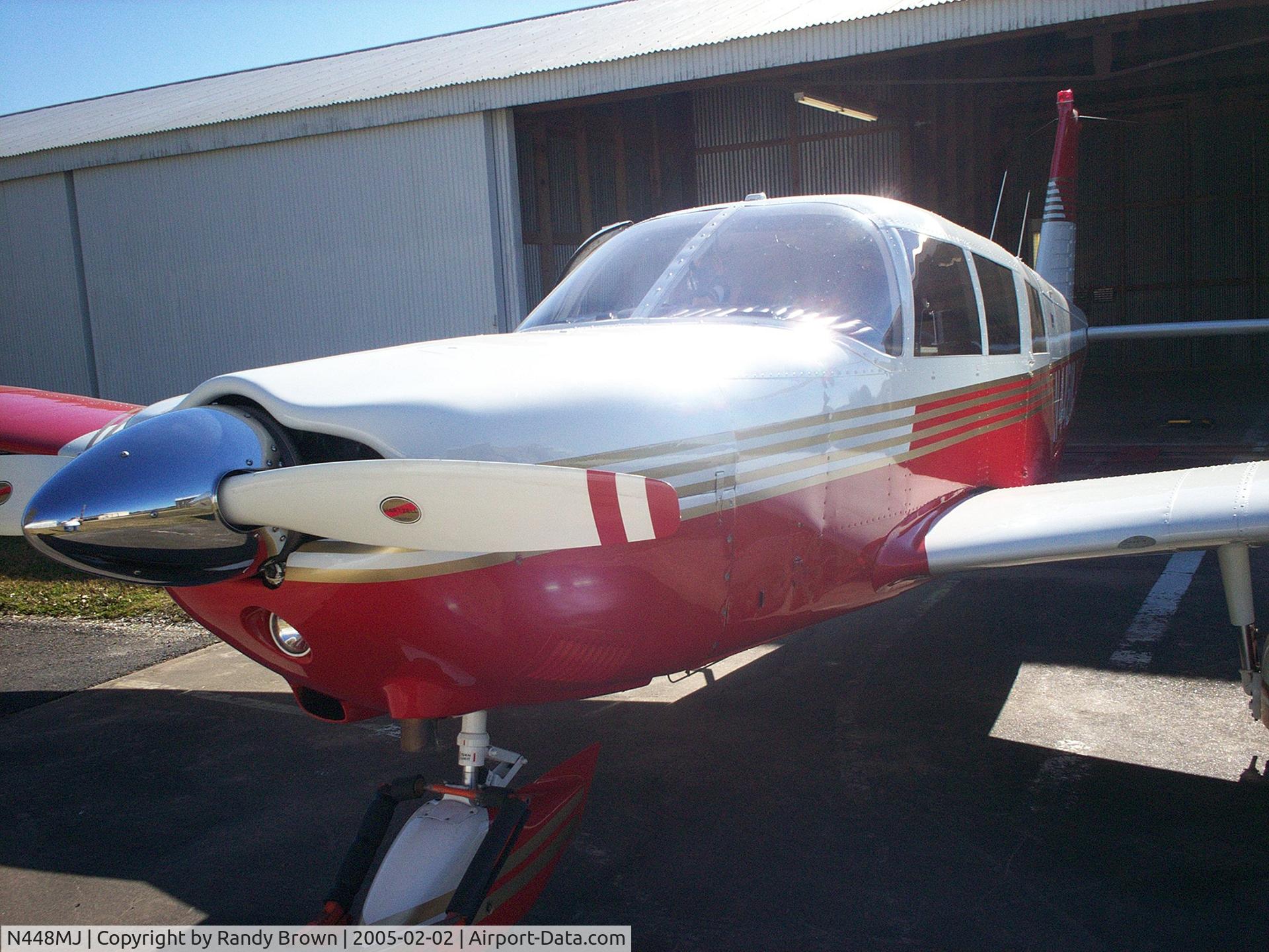 N448MJ, 1966 Piper PA-32-260 Cherokee Six C/N 32-772, Front of Plane