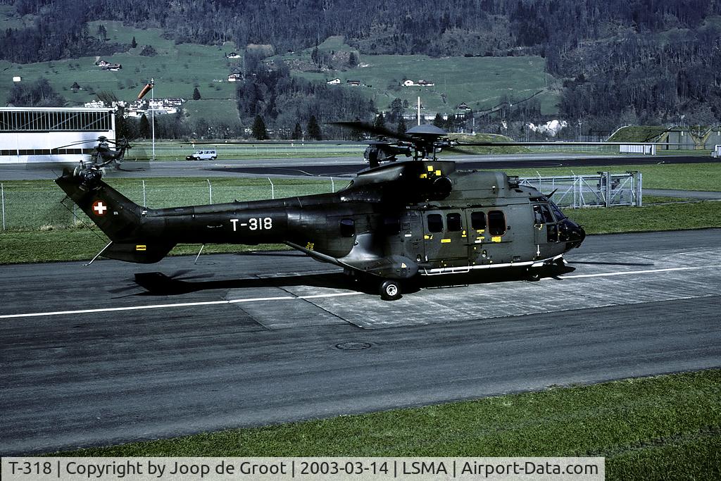 T-318, Aerospatiale TH89 Super Puma (AS-332M1) C/N 2340, The spotters place at Alpnach is directly next to the taxiway.