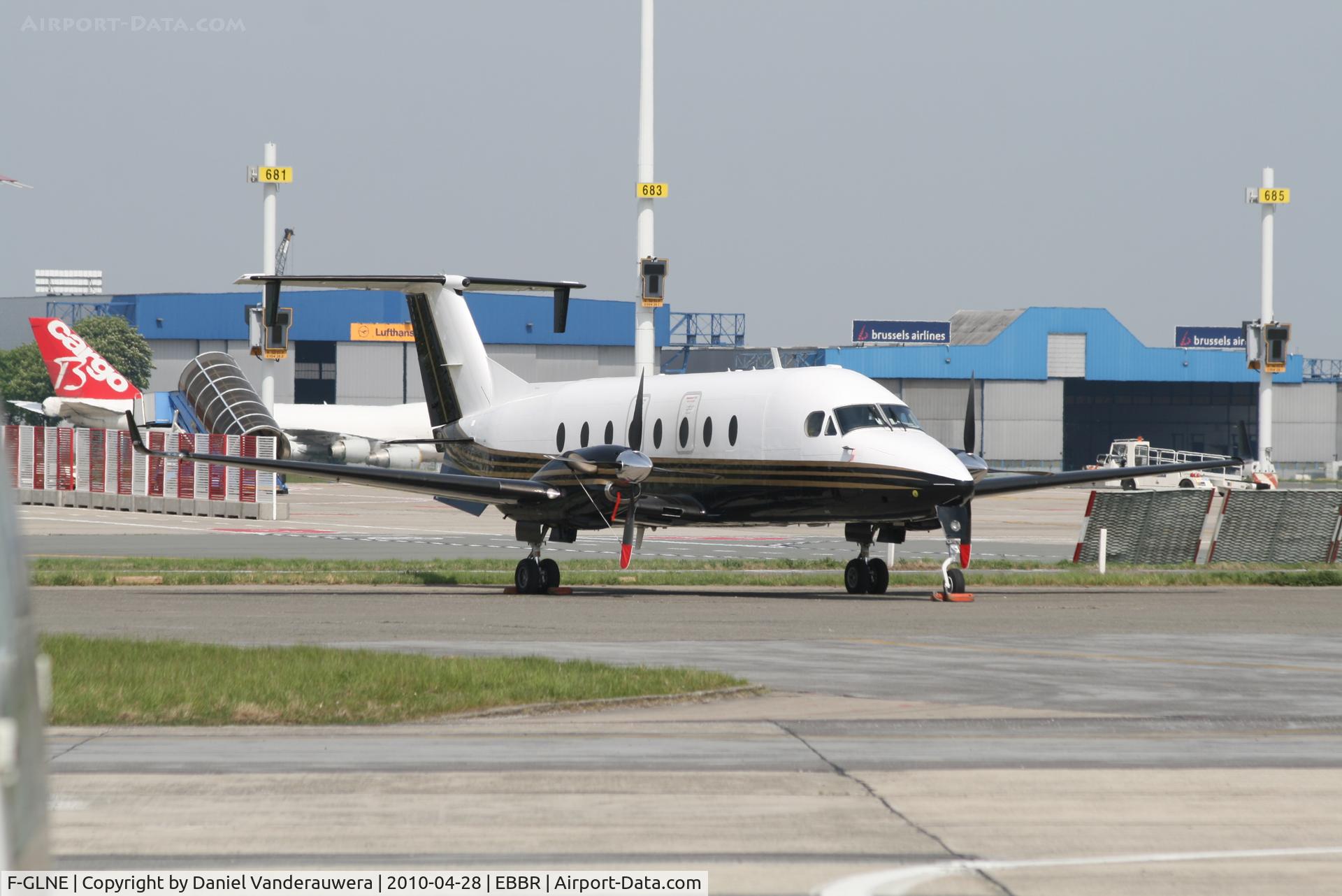 F-GLNE, 1996 Beech 1900D C/N UE-197, Parked on G.A. apron