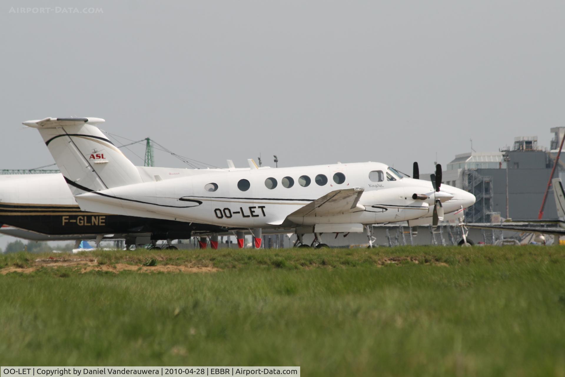 OO-LET, 1994 Beech B200 Super King Air King Air C/N BB-1473, Parked on G.A. apron