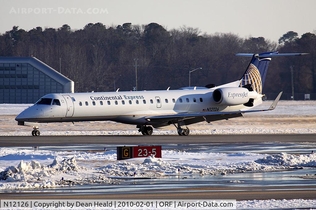 N12126, 2003 Embraer ERJ-145XR (EMB-145XR) C/N 145693, Continental Express (ExpressJet Airlines) N12126 (FLT BTA2780) rolling out on RWY 5 after arrival from Houston Bush Interconental (KIAH).