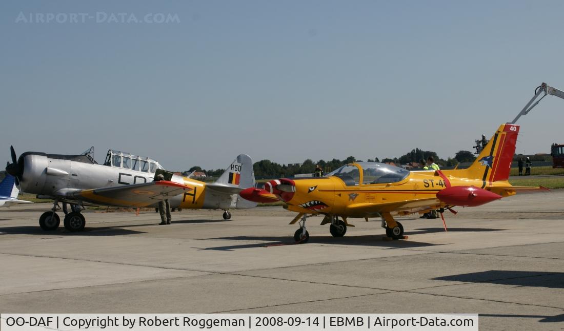 OO-DAF, 1944 Noorduyn AT-16 Harvard IIB C/N 14A-1494, OO-DAF Painted as H-50 Belgian Air Force.ST-40 SF.260 Marchetti BAF.