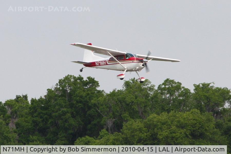 N71MH, 1978 Cessna 180K Skywagon C/N 18052965, Arriving at Lakeland, FL during Sun N Fun 2010.