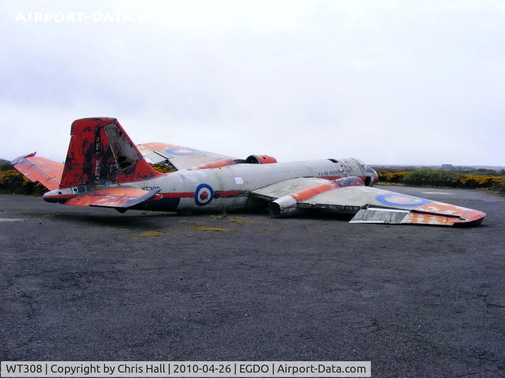 WT308, English Electric Canberra B(I).6 C/N EEP71430, ex Royal Aircraft Establishment Canberra B(I)6 at the Royal Naval School of Fire Fighting