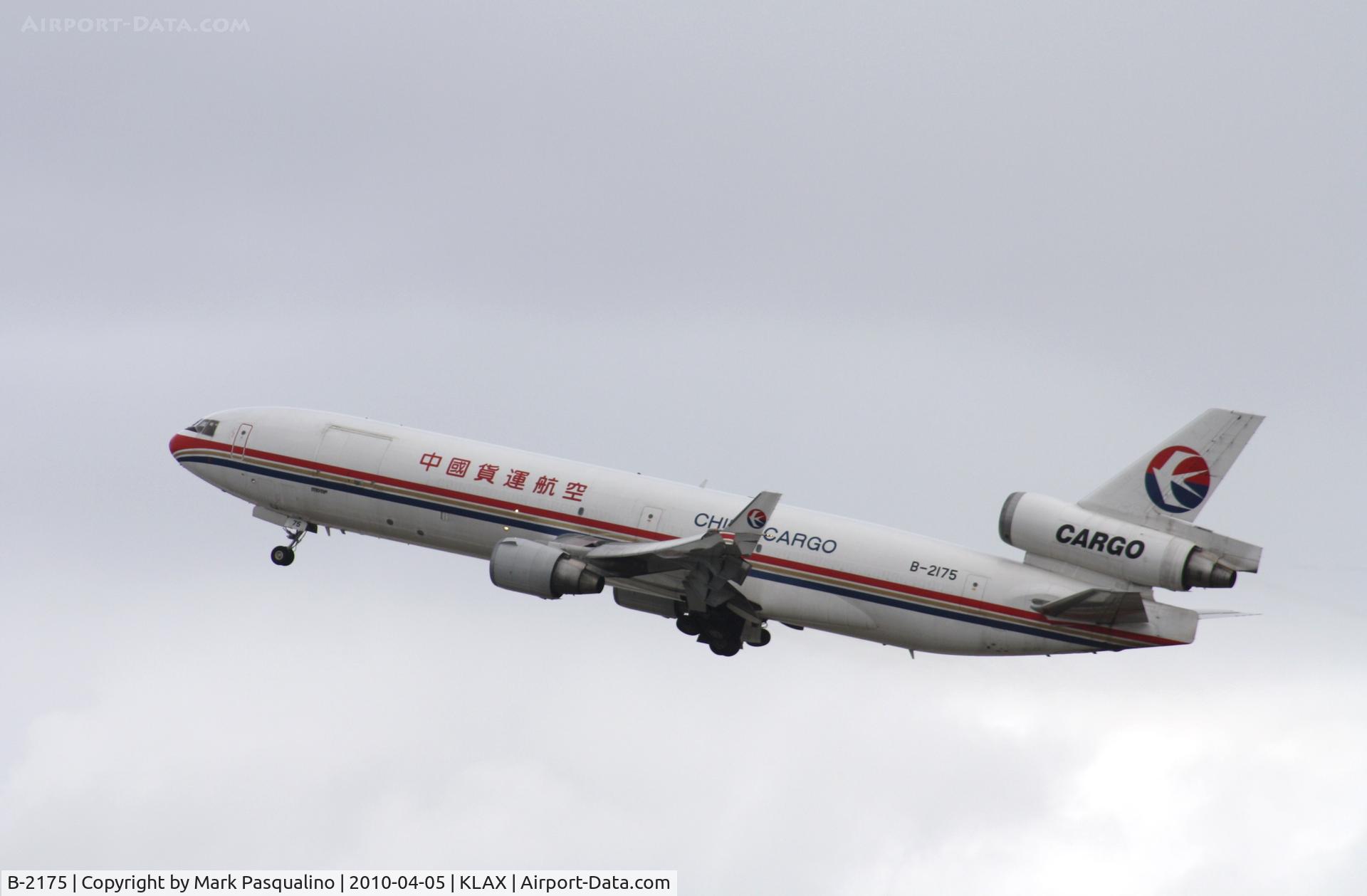 B-2175, 1993 McDonnell Douglas MD-11 C/N 48520, MD-11