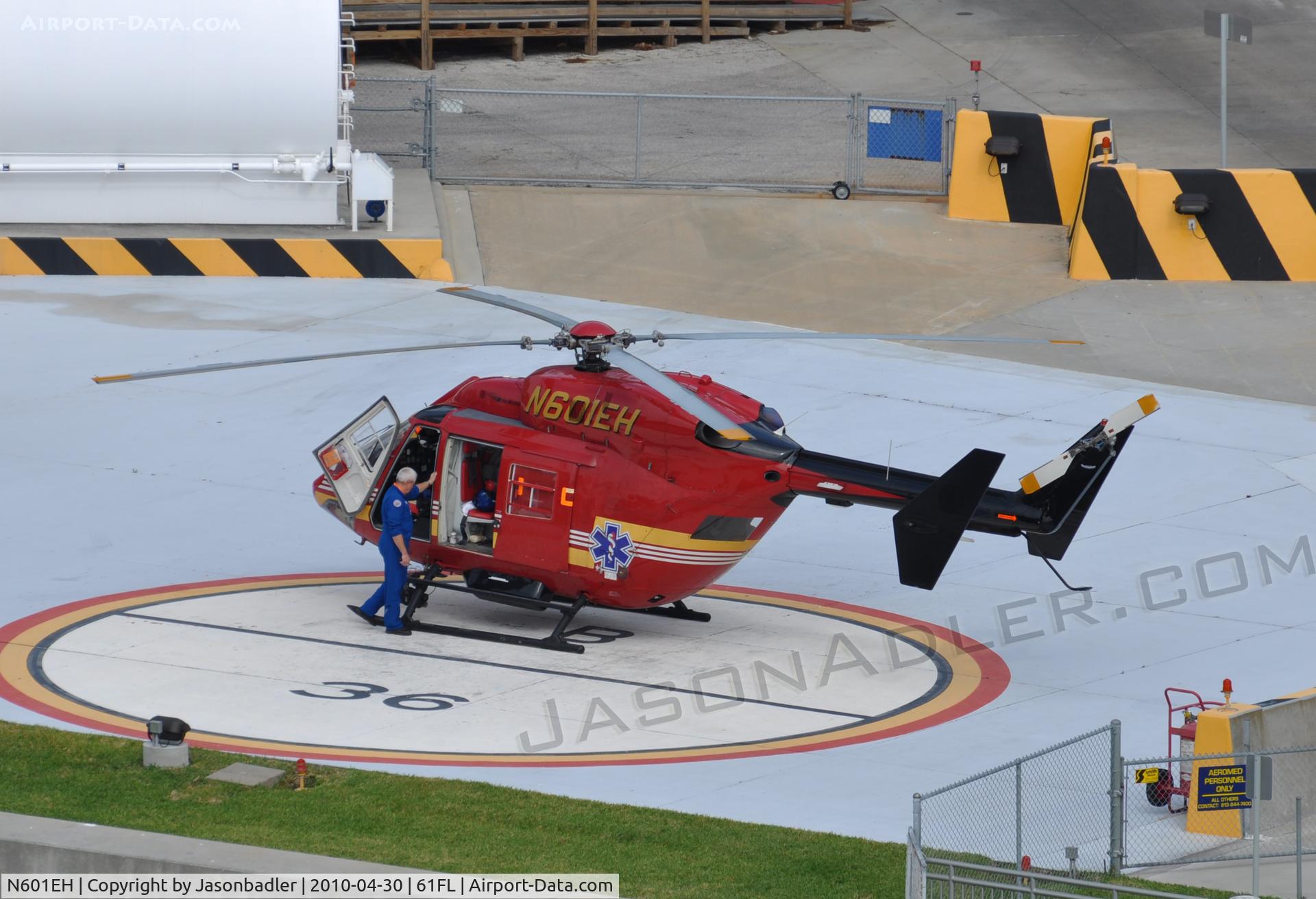 N601EH, 1988 Eurocopter-Kawasaki BK-117B-1 C/N 7181, Just a BK sitting at Tampa General Hospital.