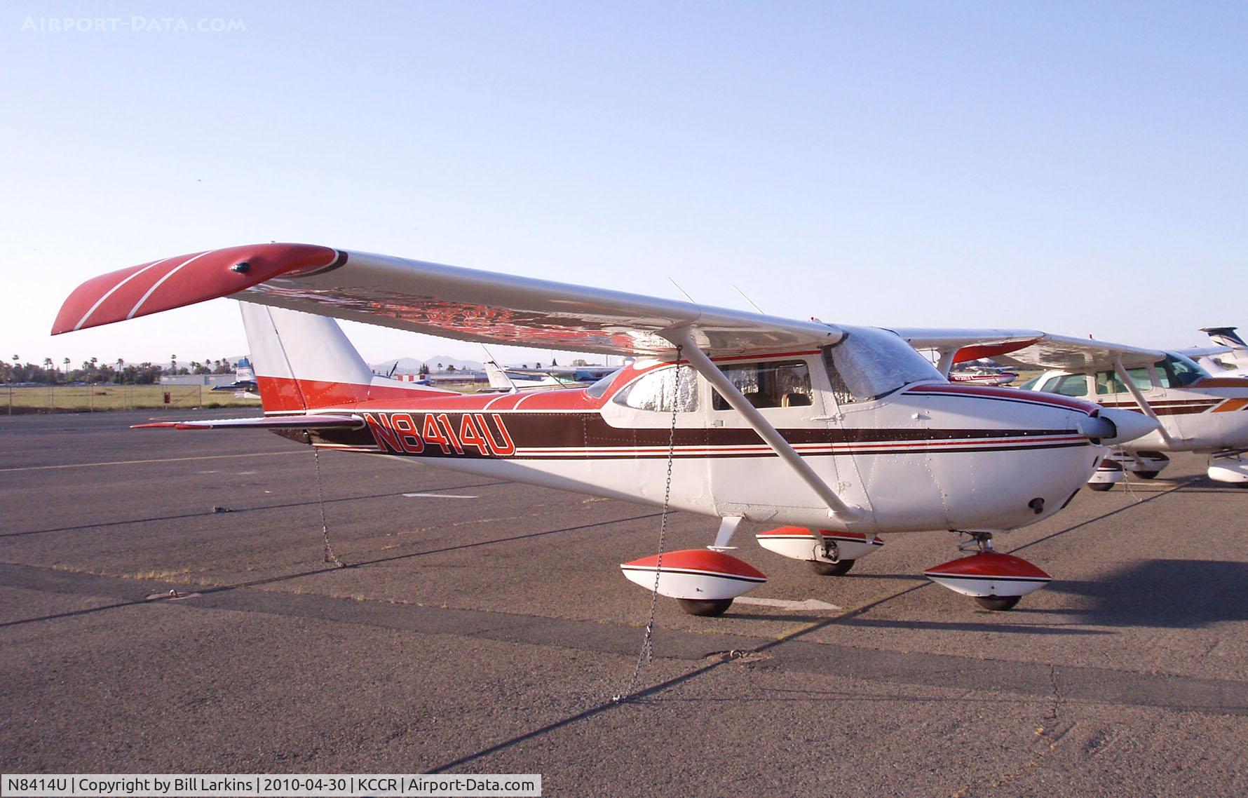 N8414U, 1964 Cessna 172F C/N 17252314, Visitor