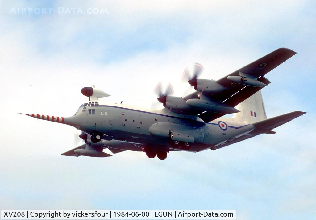 XV208, 1966 Lockheed C-130K Hercules W.2 C/N 382-4233, Royal Air Force Hercules W2. Operated by the Met Research Flight.