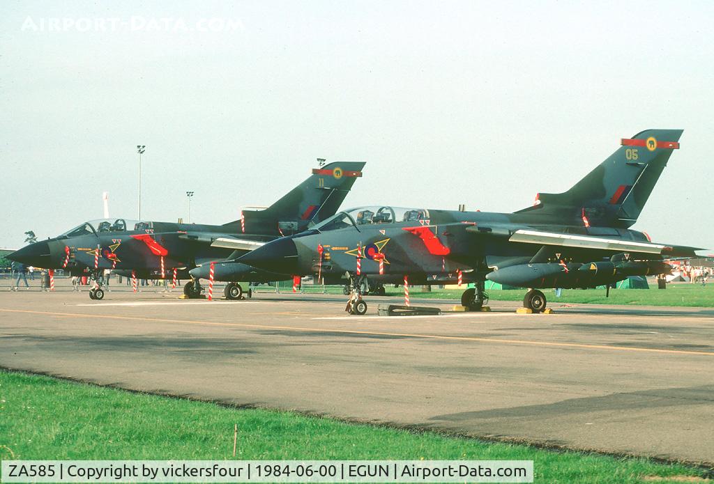 ZA585, 1981 Panavia Tornado GR.1 C/N 091/BS028/3049, Royal Air Force. Operated by 27 Squadron, coded '05'.