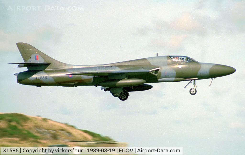 XL586, 1958 Hawker Hunter T.7 C/N 41H-693736, Royal Air Force Hunter T7 (c/n 41H-693736). Operated by 237 OCU.