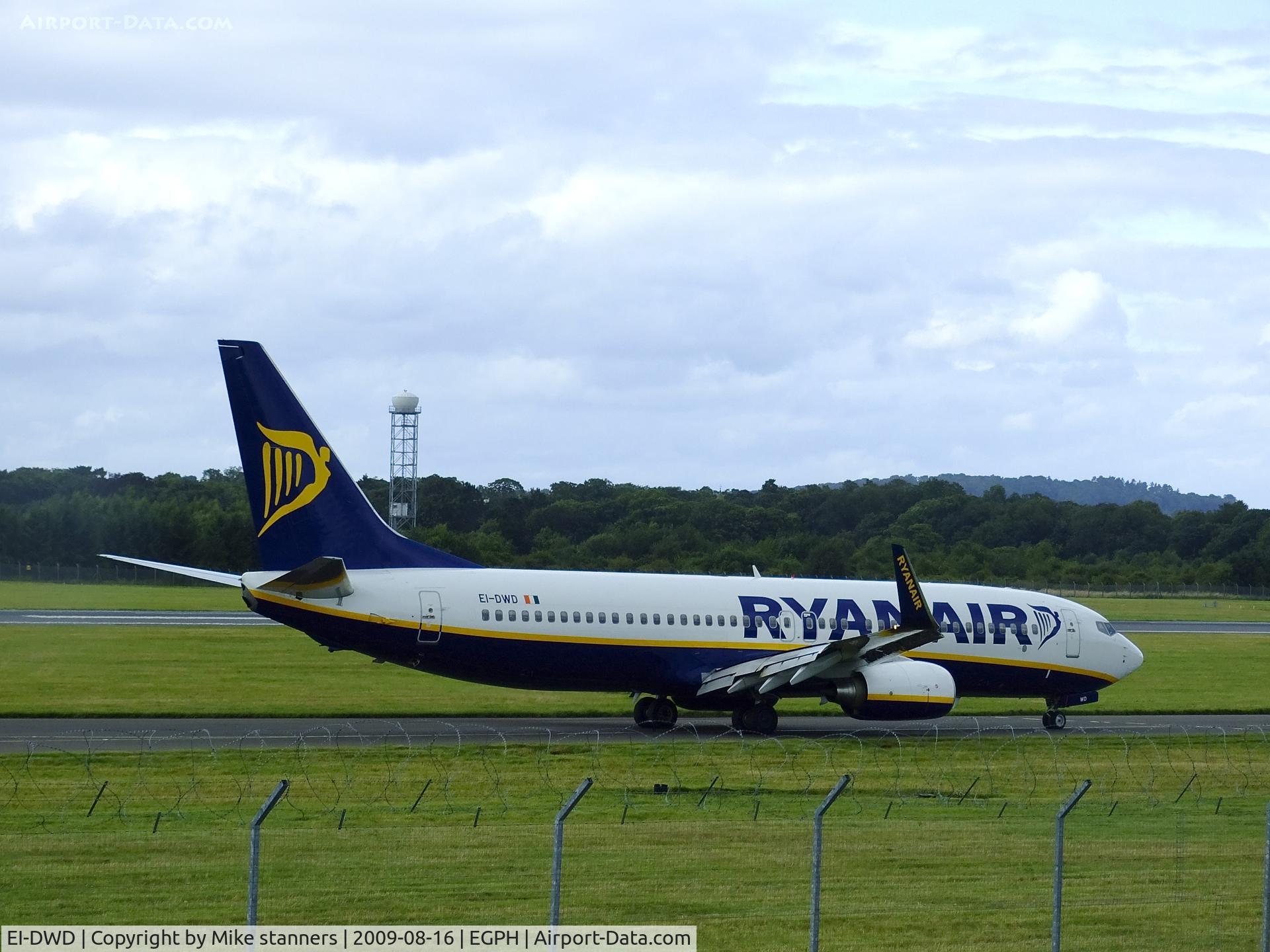 EI-DWD, 2007 Boeing 737-8AS C/N 33642, 