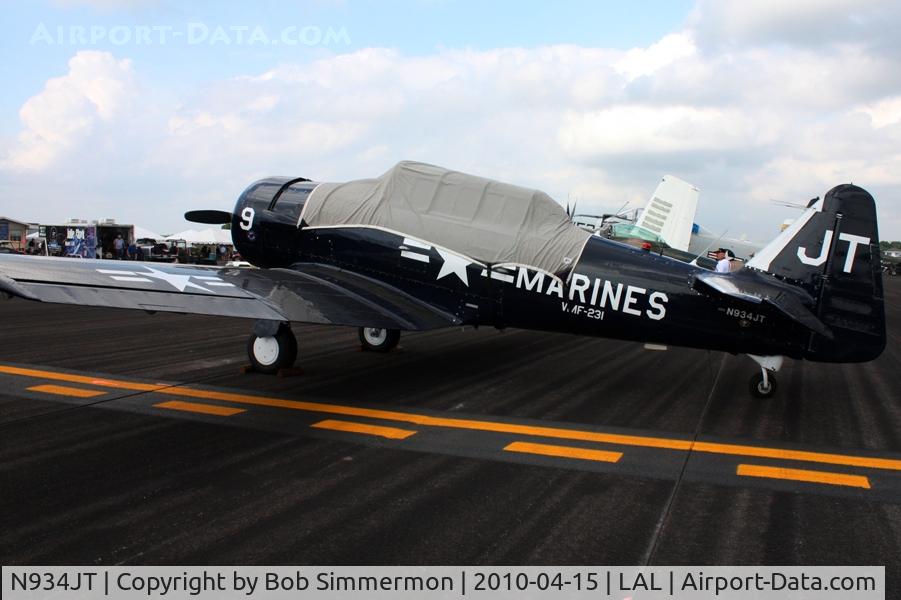 N934JT, 1942 North American SNJ-4 Texan C/N 88-12858, Sun N Fun 2010
