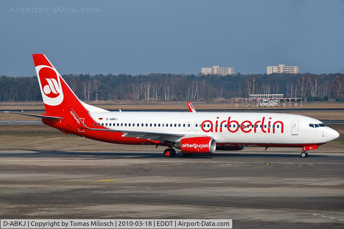 D-ABKJ, 2010 Boeing 737-86J C/N 37749, 