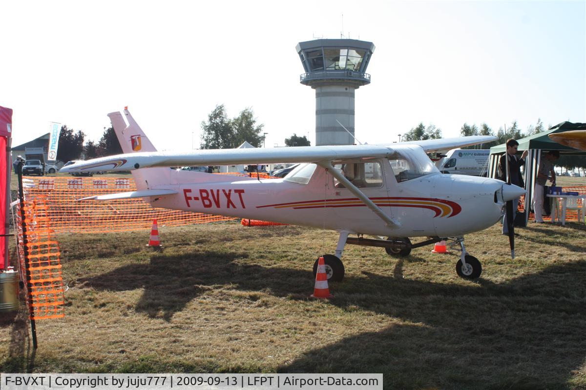 F-BVXT, 1977 Cessna 152 C/N 15280822, on display at Pontoise