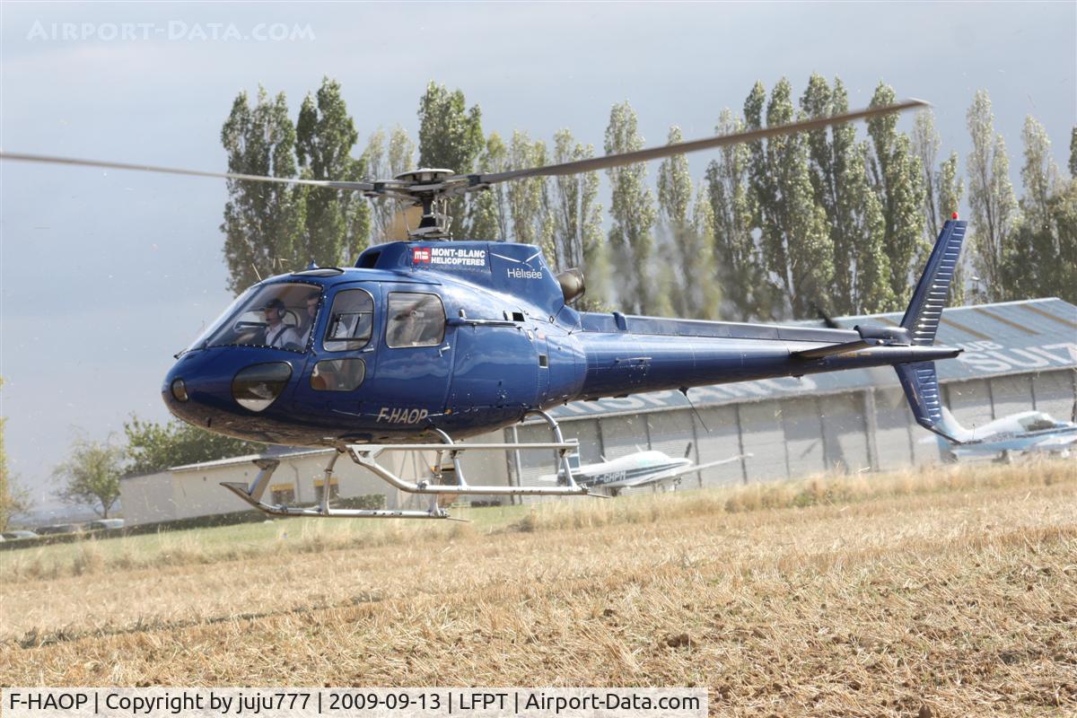 F-HAOP, Aerospatiale AS-350B-2 Ecureuil C/N 2557, on display at Pontoise