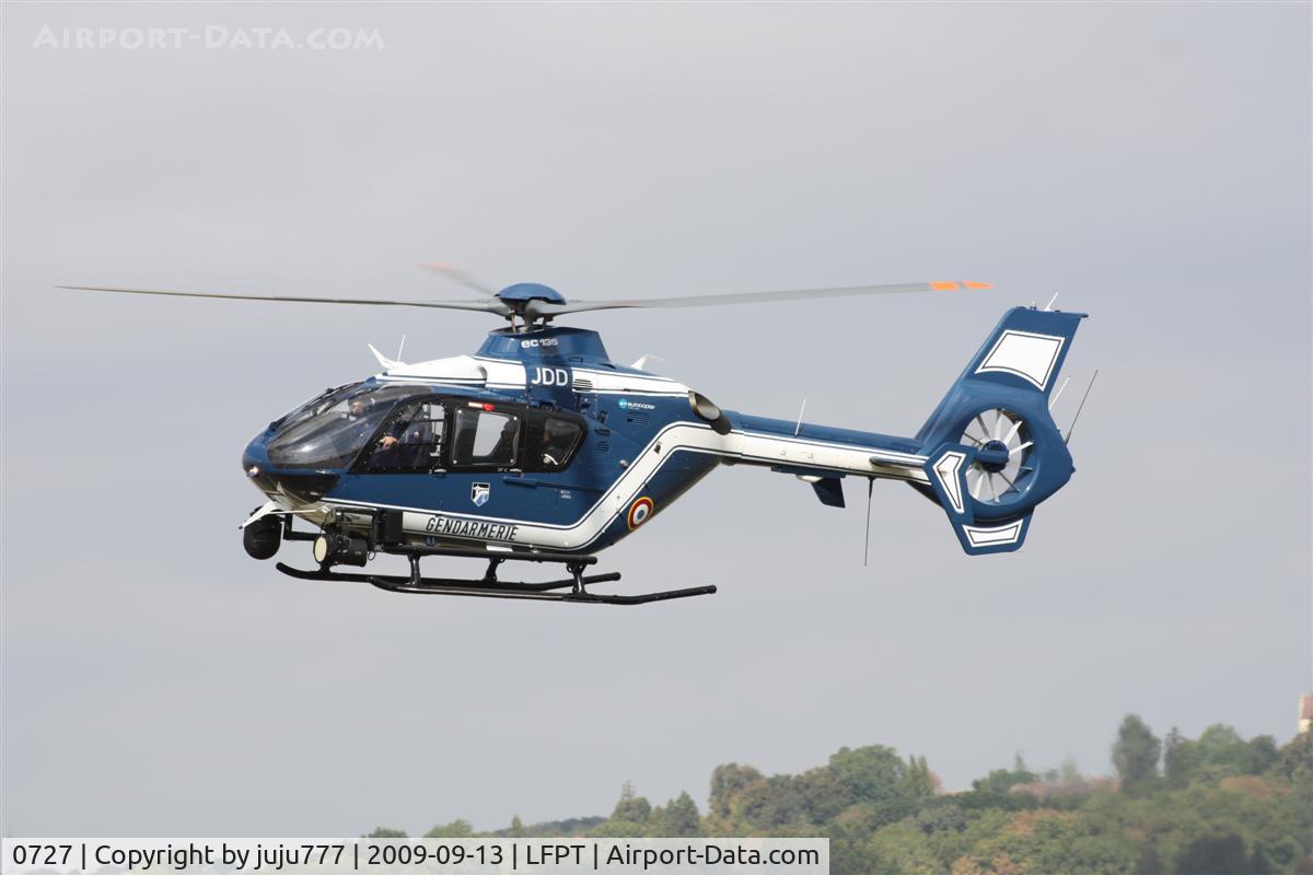 0727, 2009 Eurocopter EC-135T-2 C/N 0727, on display at Pontoise
