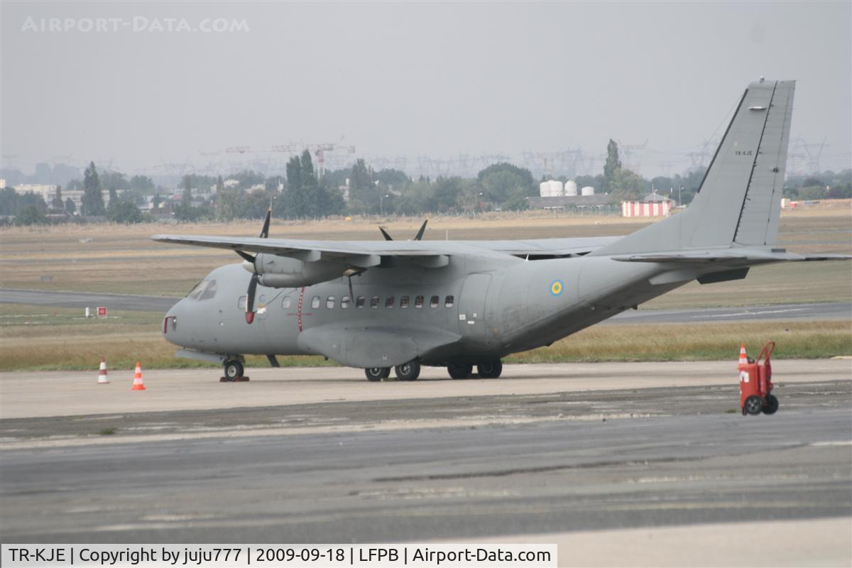 TR-KJE, 1991 Airtech CN-235-100M C/N C044, on transit at Le Bourget