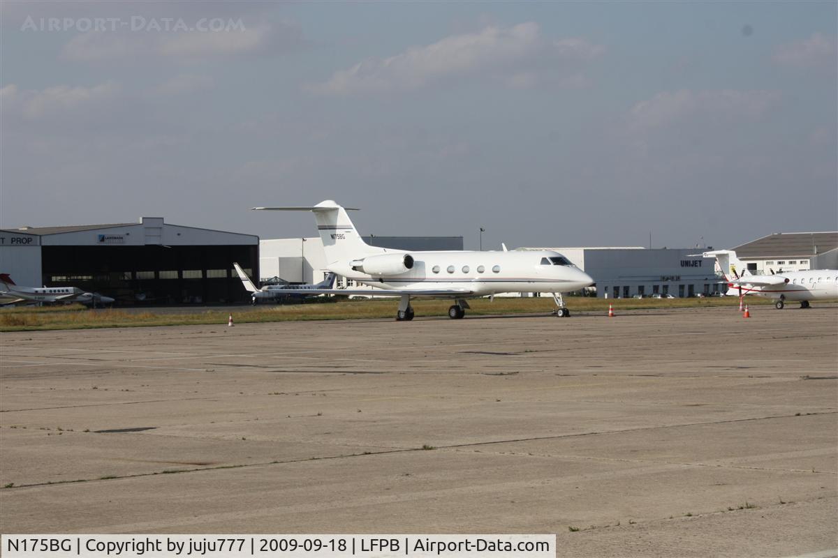 N175BG, 1983 Gulfstream Aerospace G-1159A Gulfstream III C/N 396, on transit at Le Bourget