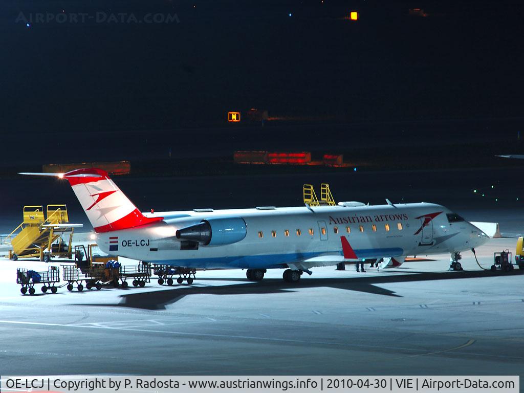 OE-LCJ, 1996 Canadair CRJ-200LR (CL-600-2B19) C/N 7142, One of the last scheduled CRJ passenger flights of Austrian Airlines. Just a few minutes later the final CRJ flight, OS 422 operated by OE-LCR arrived at VIE