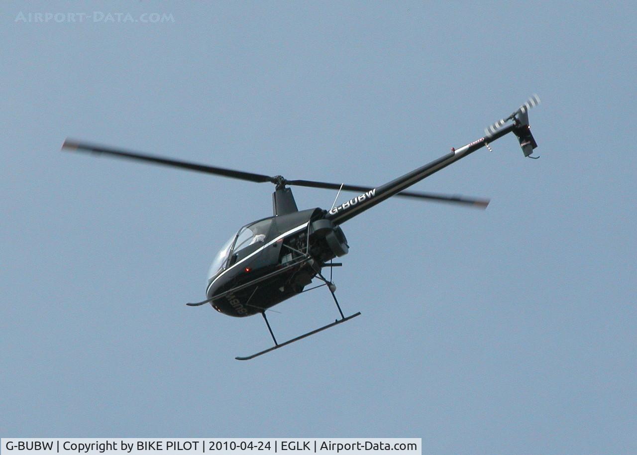 G-BUBW, 1992 Robinson R22 Beta C/N 2048, OVER THE FENCE
