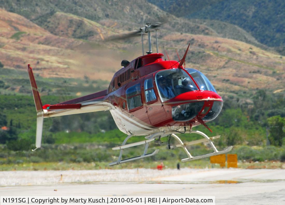 N191SG, 1984 Bell 206B JetRanger III C/N 3805, Approach to a hover
