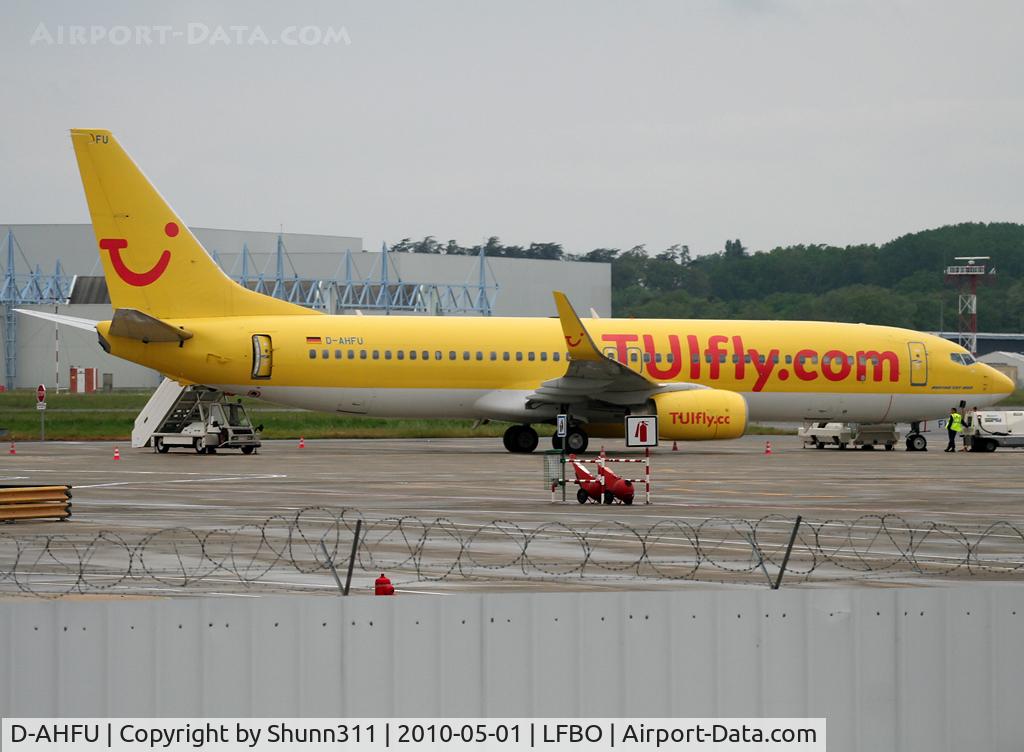 D-AHFU, 2000 Boeing 737-8K5 C/N 30414, Parked at the Hall D area...
