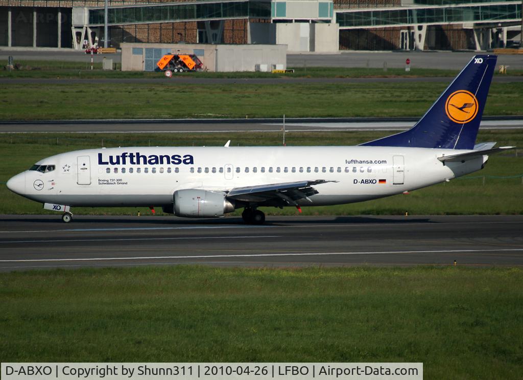 D-ABXO, 1987 Boeing 737-330 C/N 23873, Arriving rwy 32L